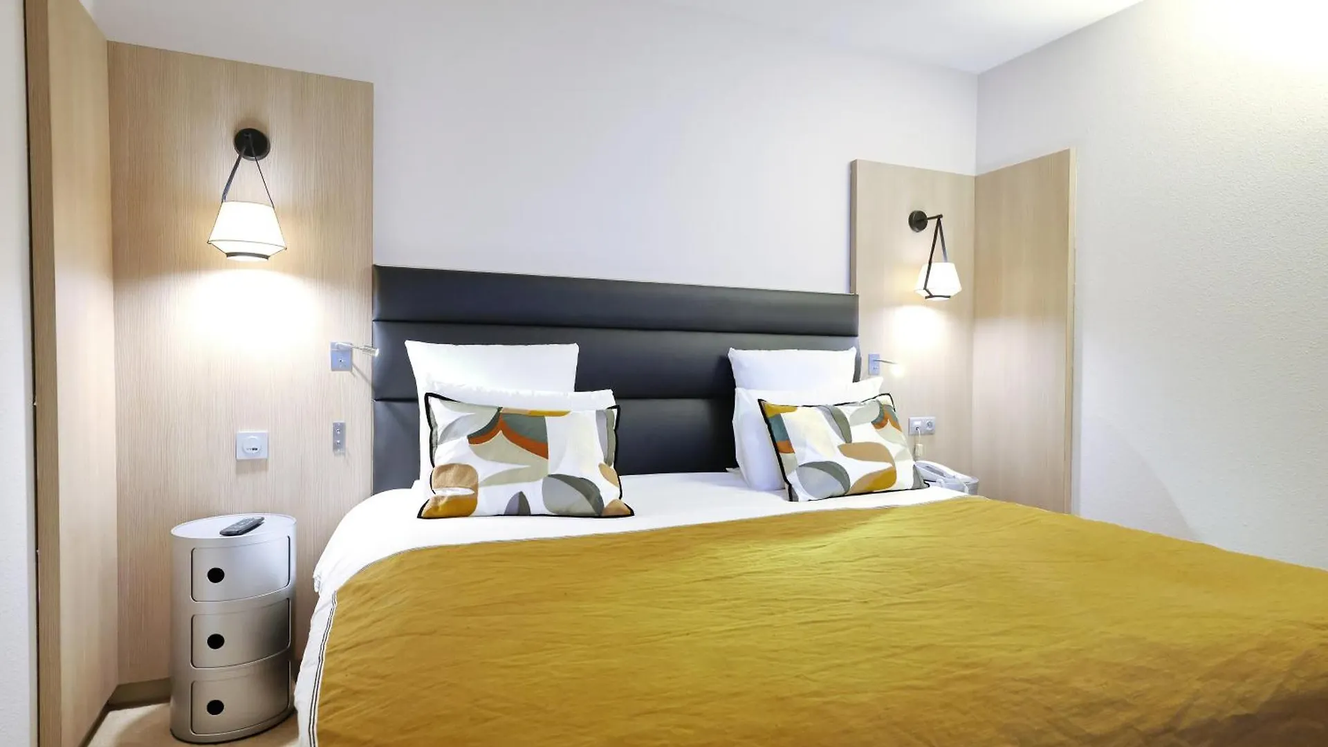 Mercure Grenoble Centre Porte Des Alpes 4*,