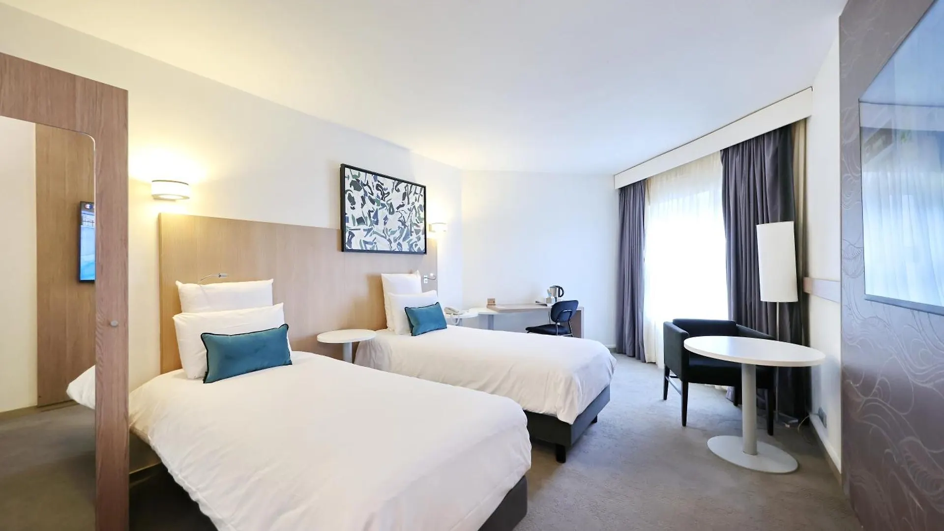 Mercure Grenoble Centre Porte Des Alpes Hotel