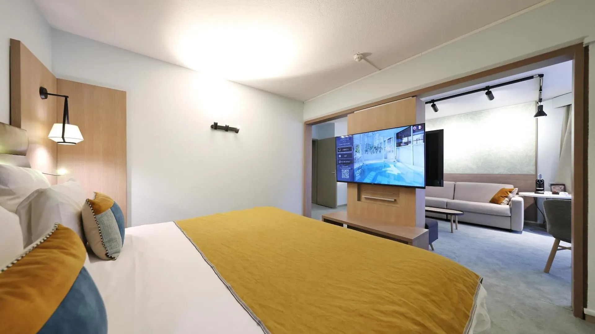 Mercure Grenoble Centre Porte Des Alpes Hotel