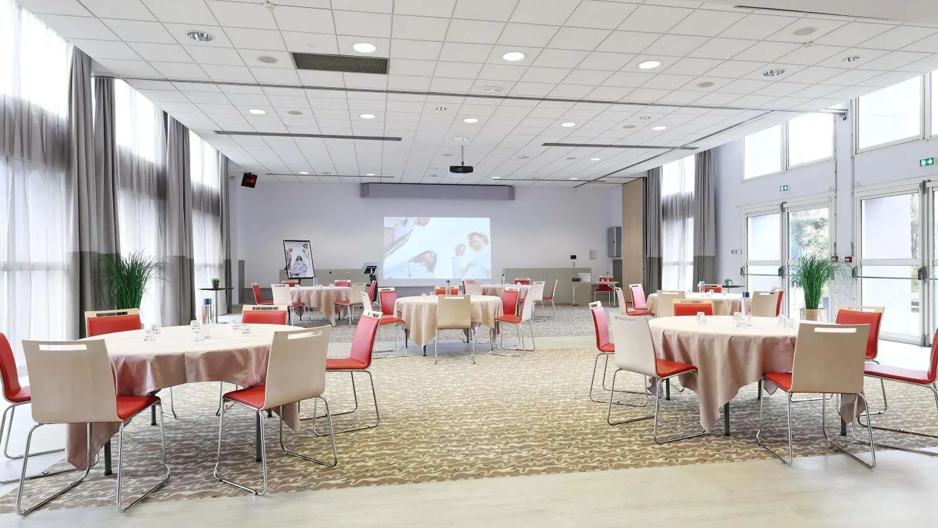 Mercure Grenoble Centre Porte Des Alpes Hotel