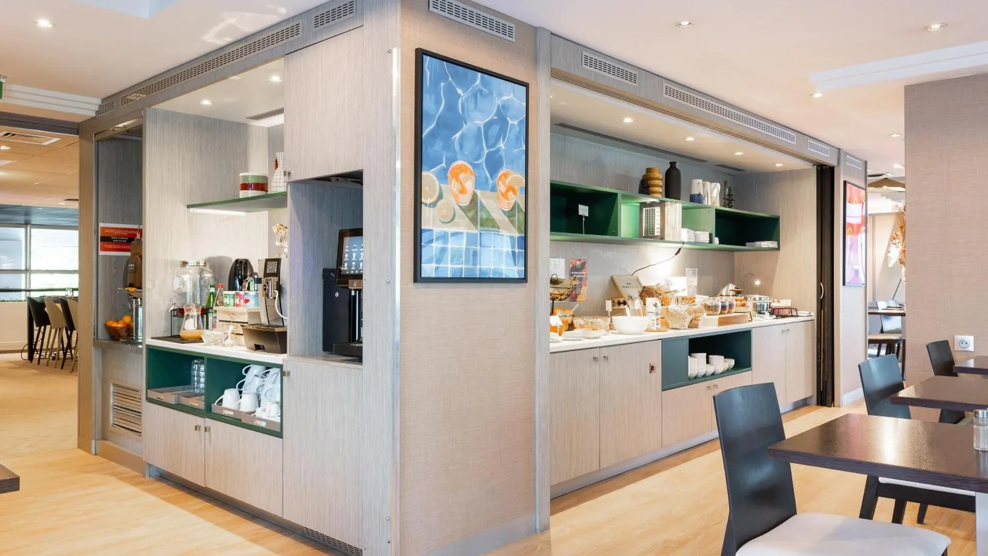Mercure Grenoble Centre Porte Des Alpes 4*,  France